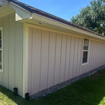 Galaxy Builders - New siding on our home, installed and painted. - Roofing Near Me - Jacksonville, Florida