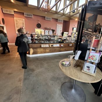 Love Live Sweets - Inside - Chocolatiers & Shops Near Me - Millstone, New Jersey