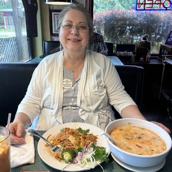 SAO Thai Restaraunt - Chicken Pad Thai & Coconut Shrimp Soup! So good! - Thai Near Me - Tupelo, Mississippi
