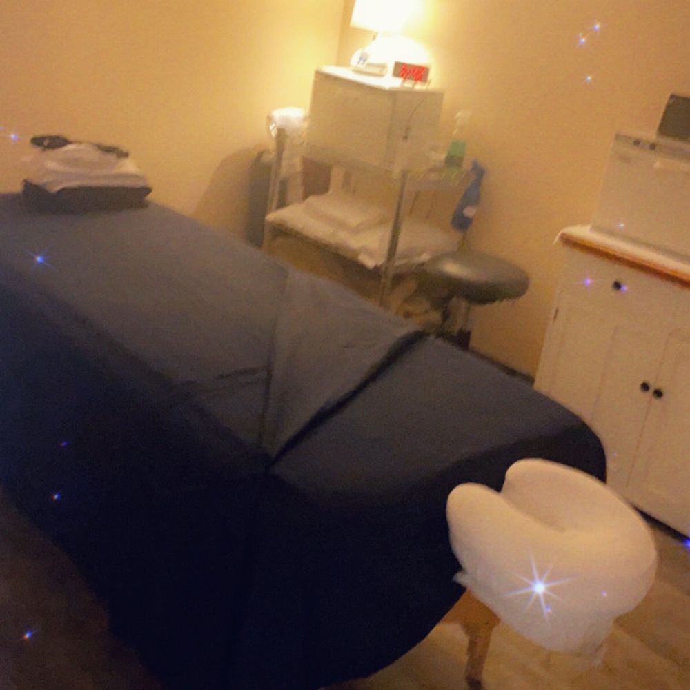 A Unique Touch Massage - Massage bed - Massage Near Me - Spring Hill, Florida A Unique Touch Massage - Massage bed - Massage Near Me - Spring Hill, Florida
