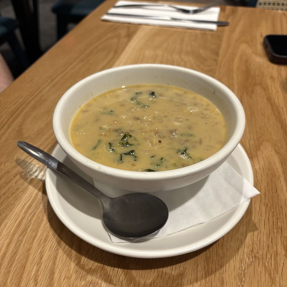 Roma Table - Tuscan Bean Soup Quart - Italian Near Me - Sevierville, Tennessee Roma Table - Tuscan Bean Soup Quart - Italian Near Me - Sevierville, Tennessee