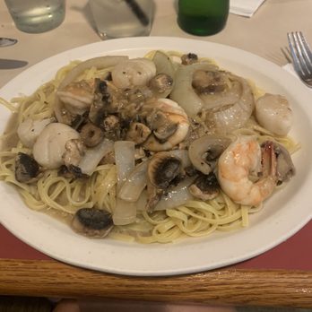 Ricado's Italian Restaurant - Shrimp & scallop alla ricado - Italian Near Me - Aiea, Hawaii