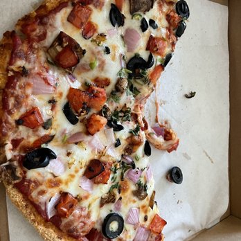 Pizza Twist - Indian veggie with no green pepper. Sweet and spicy sauce. - Pizza Near Me - Salt Lake City, Utah Pizza Twist - Indian veggie with no green pepper. Sweet and spicy sauce. - Pizza Near Me - Salt Lake City, Utah