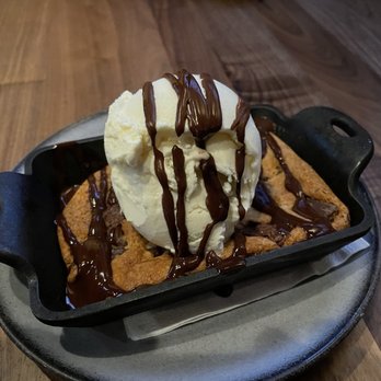 Batch - Cast Iron Cookie - American Near Me - Miami, Florida Batch - Cast Iron Cookie - American Near Me - Miami, Florida