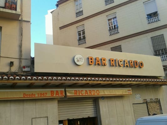 Bar Ricardo by null