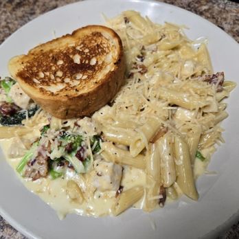 Eagle Cap Grill - Amazing Pasta !!!!
Chicken Bacon Broccoli Jalapenos with Penne - Seafood Near Me - Baker City, Oregon Eagle Cap Grill - Amazing Pasta !!!!
Chicken Bacon Broccoli Jalapenos with Penne - Seafood Near Me - Baker City, Oregon
