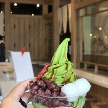 Saryo Cafe - Matcha soft serve - $6.5 - Desserts Near Me - North York, Ontario Saryo Cafe - Matcha soft serve - $6.5 - Desserts Near Me - North York, Ontario