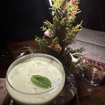 Ski Lodge - Cocktail Bars Near Me - Las Vegas, Nevada