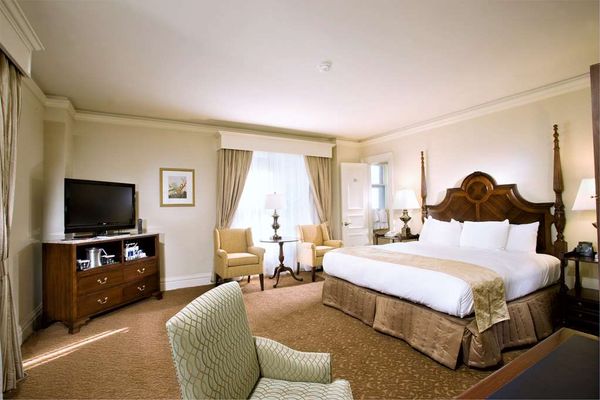 The Seelbach Hilton Louisville by null