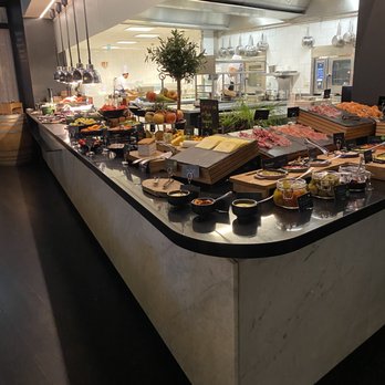 Hotel Thon Rosenkrantz - breakfast buffet - Hotels Near Me - Oslo, 03