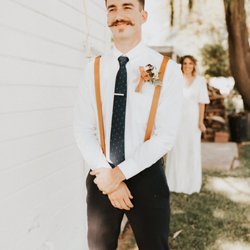 Busy Bee Floral - Groom's Boutonniere by Busy Bee Floral
