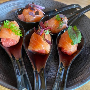 Kaizen Sushi - Salmon Belly with Grapefruit Plate - Sushi Bars Near Me - Portland, Oregon Kaizen Sushi - Salmon Belly with Grapefruit Plate - Sushi Bars Near Me - Portland, Oregon