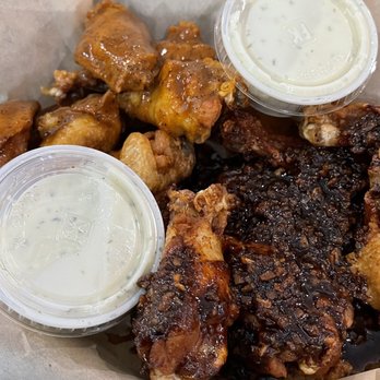 Wing Dome - 12 Wings 3-Alarm - Our Most Popular Triple Garlic - Chicken Wings Near Me - Seattle, Washington Wing Dome - 12 Wings 3-Alarm - Our Most Popular Triple Garlic - Chicken Wings Near Me - Seattle, Washington