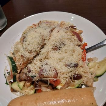 Oliveto Italian Bistro - Chicken Primavera - Italian Near Me - Moore, Oklahoma Oliveto Italian Bistro - Chicken Primavera - Italian Near Me - Moore, Oklahoma