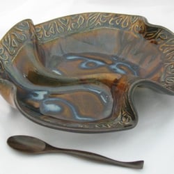 About Canada - Canadian hand made ceramics from Nancy Hilborn