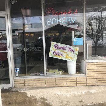 Pticek's & Son Bakery - Front - Bakeries Near Me - Chicago, Illinois Pticek's & Son Bakery - Front - Bakeries Near Me - Chicago, Illinois