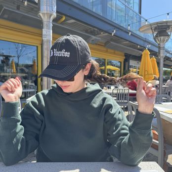 Tap & Barrel - Bridges - patio - Breakfast & Brunch Near Me - Vancouver, British Columbia Tap & Barrel - Bridges - patio - Breakfast & Brunch Near Me - Vancouver, British Columbia