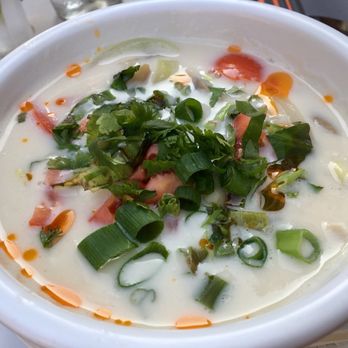 Pad Thai - Tom Kha Kai - Thai Near Me - Antwerp, VAN Pad Thai - Tom Kha Kai - Thai Near Me - Antwerp, VAN