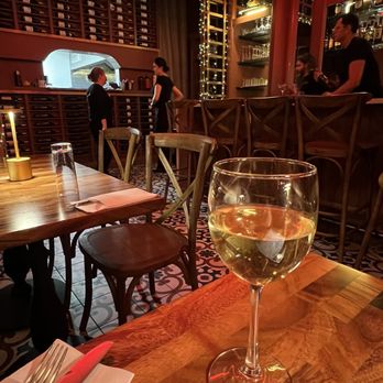 Tootles & French - White wine - Wine Bars Near Me - Astoria, New York Tootles & French - White wine - Wine Bars Near Me - Astoria, New York