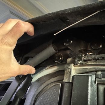 Envision Ford Duarte - Broken soft top cable - Auto Repair Near Me - Duarte, California Envision Ford Duarte - Broken soft top cable - Auto Repair Near Me - Duarte, California