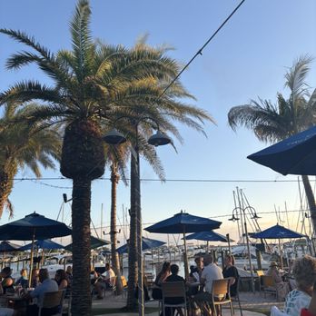 Circles Waterfront at Lands End Marina - Outside seating - Seafood Near Me - Apollo Beach, Florida