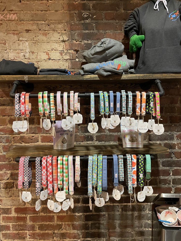 BLUEBERRYFROG Updated August 2024 45 Photos & 43 Reviews 624 S