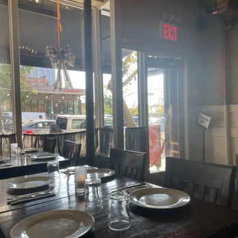 Table 87 - Brooklyn Heights - Dining inside - Pizza Near Me - Brooklyn, New York Table 87 - Brooklyn Heights - Dining inside - Pizza Near Me - Brooklyn, New York