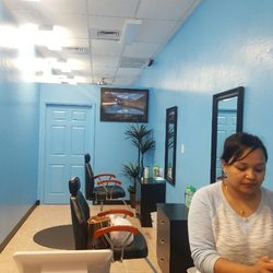 Pranj Eyebrow Threading - Store