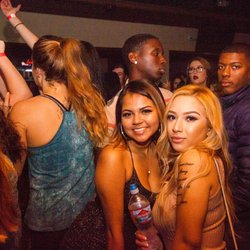 Switch Lounge & Nightclub - Lovely Ladies