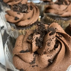 Cupcakes & Happiness - Vegan Chocolate Cupcakes
