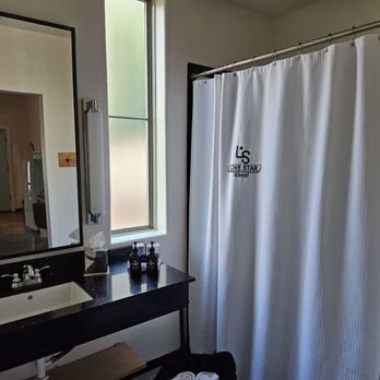 Lone Star Court, Valencia Hotel Collection - Hotels Near Me - Austin, Texas Lone Star Court, Valencia Hotel Collection - Hotels Near Me - Austin, Texas