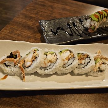 Zu Izakaya - Spider roll with snow crab - Sushi Bars Near Me - Phoenix, Arizona