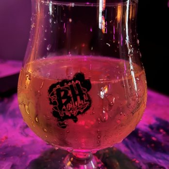 The Barrelhouse - Pear cider - Pubs Near Me - Asheville, North Carolina The Barrelhouse - Pear cider - Pubs Near Me - Asheville, North Carolina