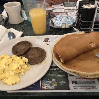 Metro Diner - Huge pancakes, eggs and sausage - Breakfast & Brunch Near Me - Jacksonville, Florida Metro Diner - Huge pancakes, eggs and sausage - Breakfast & Brunch Near Me - Jacksonville, Florida