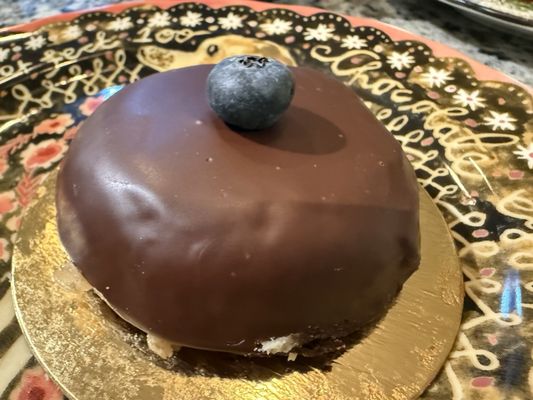 Krown Bakery & Eatery by null