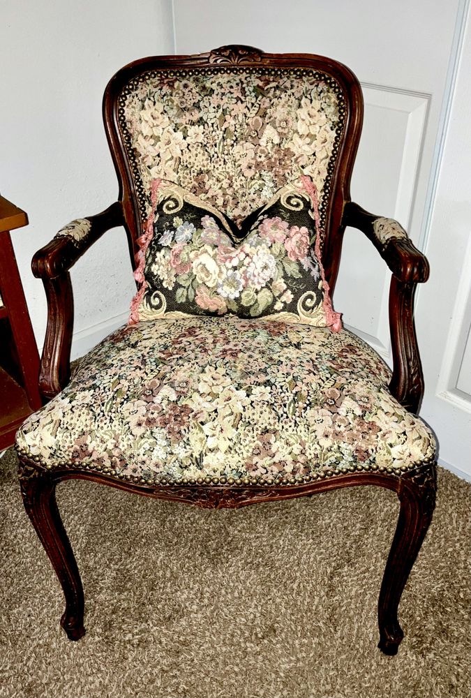 Pillows and More - upholstery in Hayward, CA