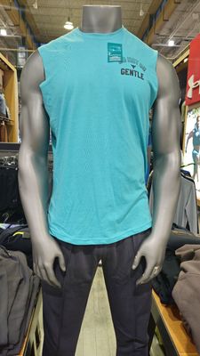 DICK'S Sporting Goods by null