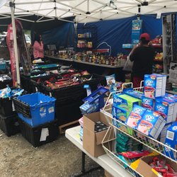 Redwood Flea Market - I would definitely buy my pop tarts here... lol, NOT!!