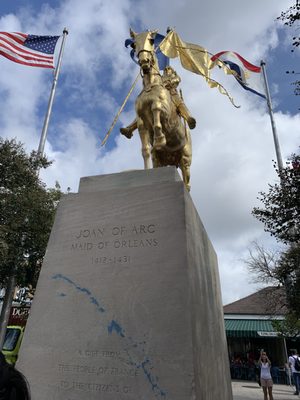 Two Chicks Walking Tours by null