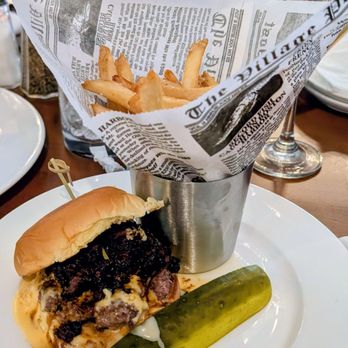 Great South Bay Brewery - Bacon Jammy Jam Burger ~ 12.7.25 - Brewpubs Near Me - Lindenhurst, New York