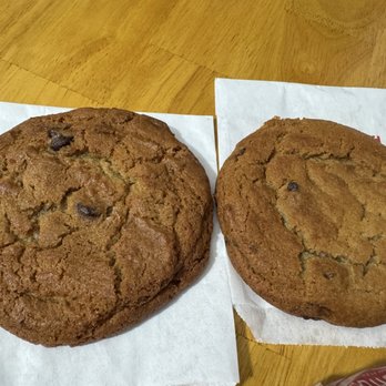 Fatburger & Buffalo's Express - Single Chocolate Chip Cookie - Burgers Near Me - Clovis, California