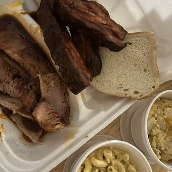 Stockyard Bar BQ - Sweet wet ribs, brisket with Mac and cheese and heart attack potatoes - Barbeque Near Me - Houston, Texas Stockyard Bar BQ - Sweet wet ribs, brisket with Mac and cheese and heart attack potatoes - Barbeque Near Me - Houston, Texas