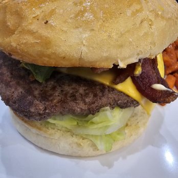 Hanz Diner - Thick crispy bacon - Breakfast & Brunch Near Me - Montgomery, Texas