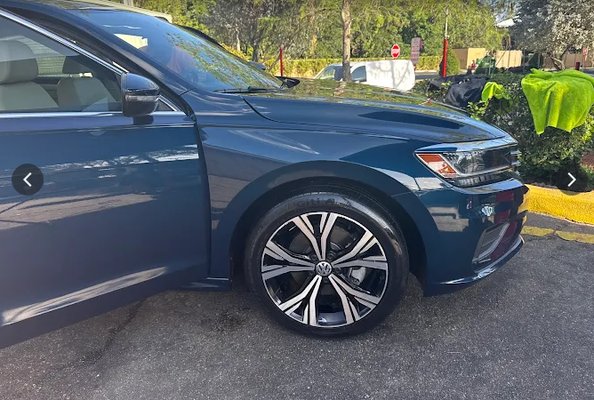 CAR WAXING - Keeping the car's exterior looking at its best CAR WAXING - Keeping the car's exterior looking at its best