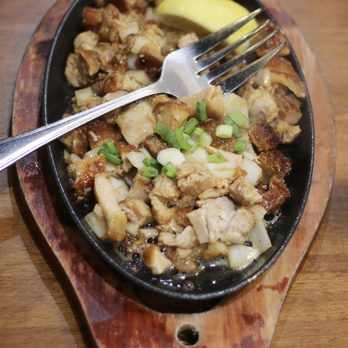 Max's Restaurant - Seattle - Filipino Near Me - Tukwila, Washington