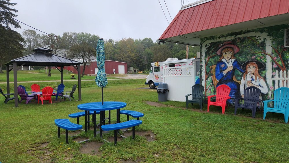 B & R DAIRY BAR Updated September 2024 19 Reviews 19 Portland Rd