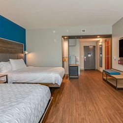 Tru by Hilton Clarksville - Guest room