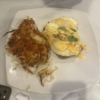 The Green Gateau - Avocado Toast With Chicken and hash brown side - Caterers Near Me - Lincoln, Nebraska The Green Gateau - Avocado Toast With Chicken and hash brown side - Caterers Near Me - Lincoln, Nebraska