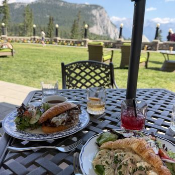 THE VERMILLION ROOM - Chicken salad croissant, French dip sandwich, bramble cocktail, old fashioned - French Near Me - Banff, Alberta