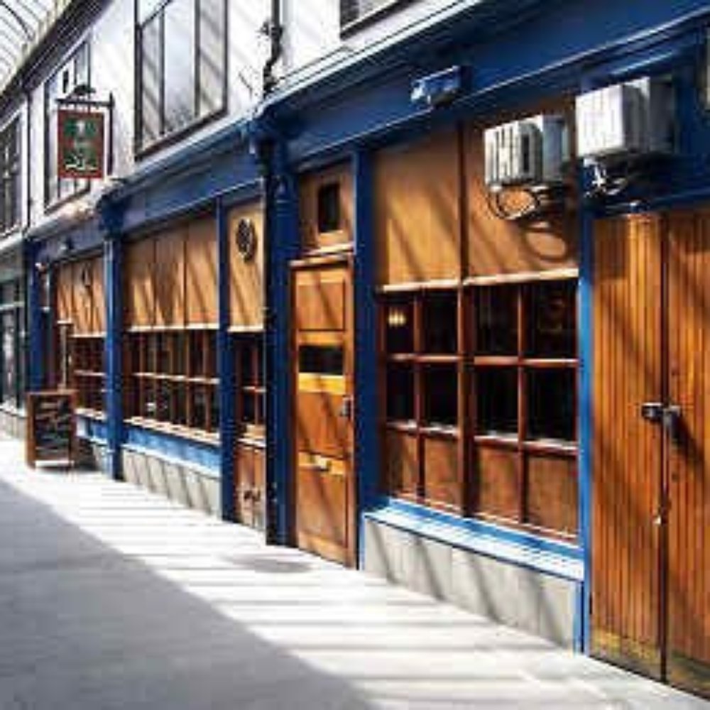 Kiwi's Bar - hidden gem - Pubs Near Me - Cardiff, CRF